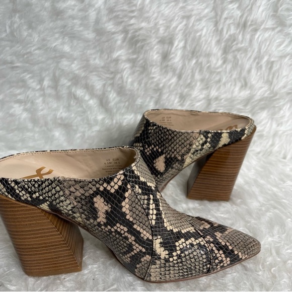 New Sam Edelman Reverie 2 Python Snake Ankle Block Pointed Mules in black 6.5 - Picture 17 of 17